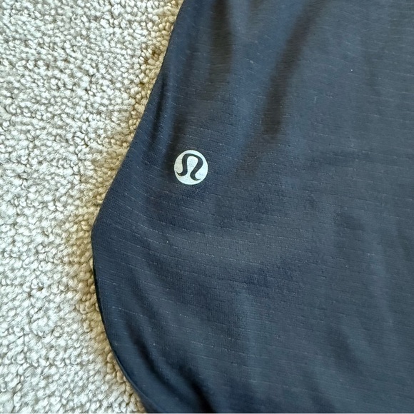 Lululemon 105 F Singlet Tank - Picture 7 of 8